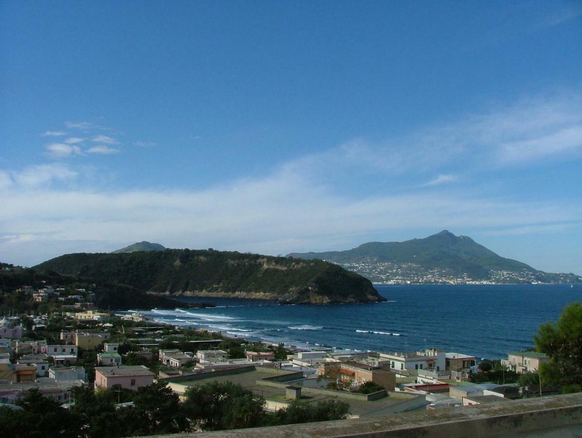 Casa Geltrude Al Porto Villa โปรชิดา ภายนอก รูปภาพ