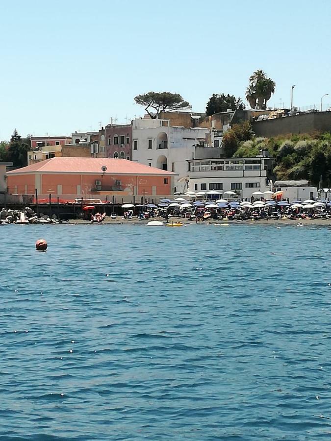 Casa Geltrude Al Porto Villa โปรชิดา ภายนอก รูปภาพ