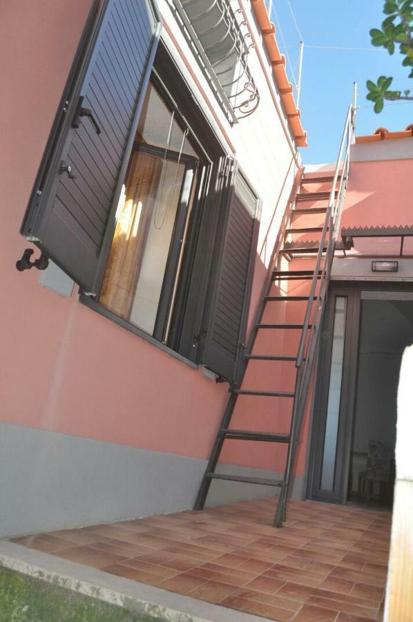 Casa Geltrude Al Porto Villa โปรชิดา ภายนอก รูปภาพ